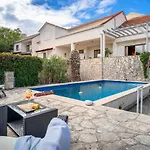 Joha Villa *